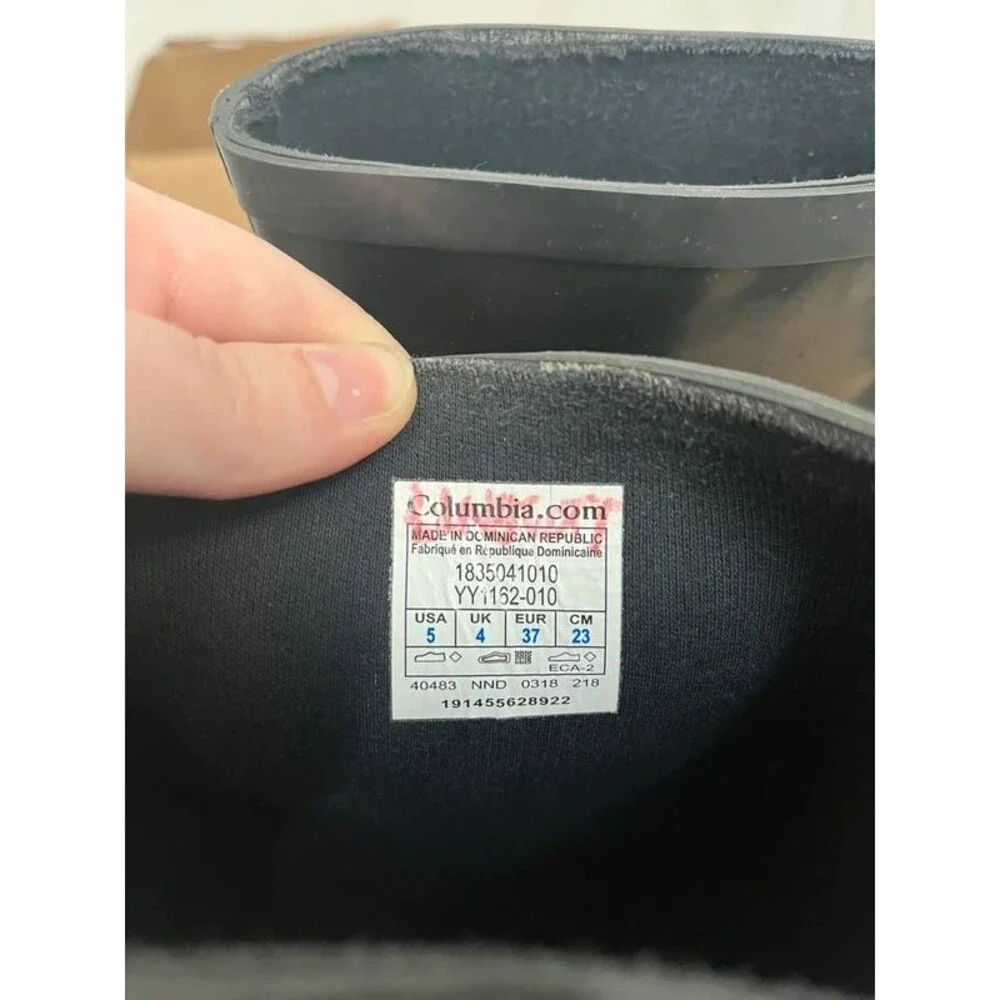 Columbia women’s rain boots size 5